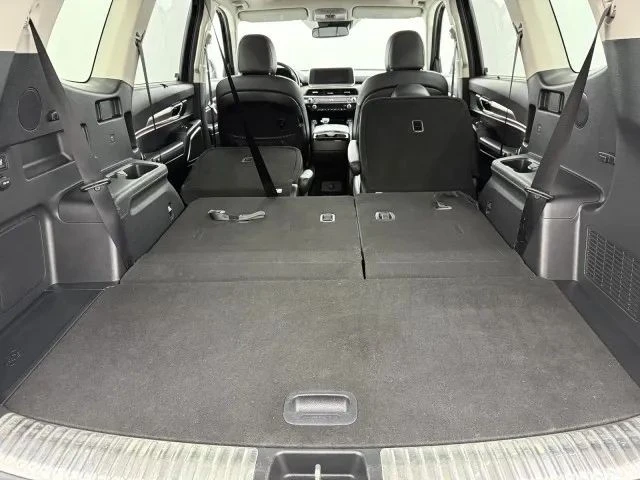 2020 Kia Telluride - Image 8 of 12