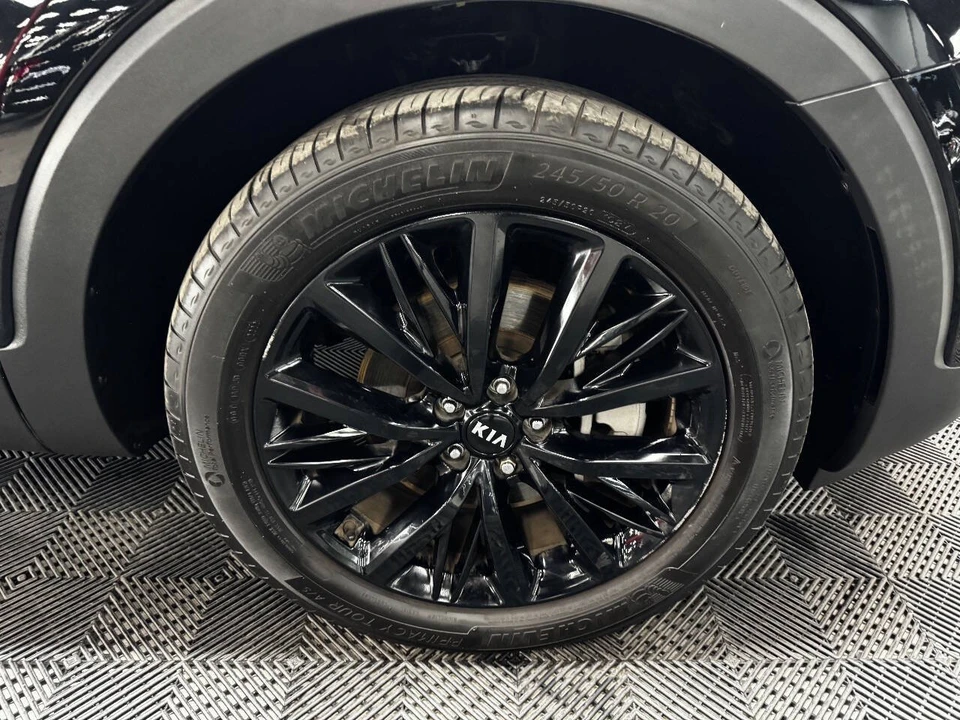 2020 Kia Telluride - Image 16 of 21