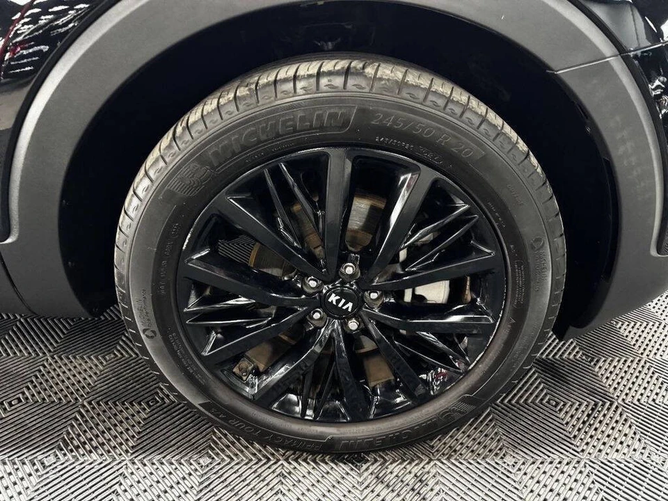 2020 Kia Telluride - Image 18 of 21