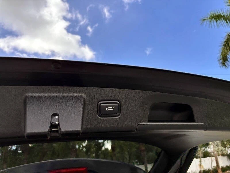2020 Kia Telluride - Image 18 of 21