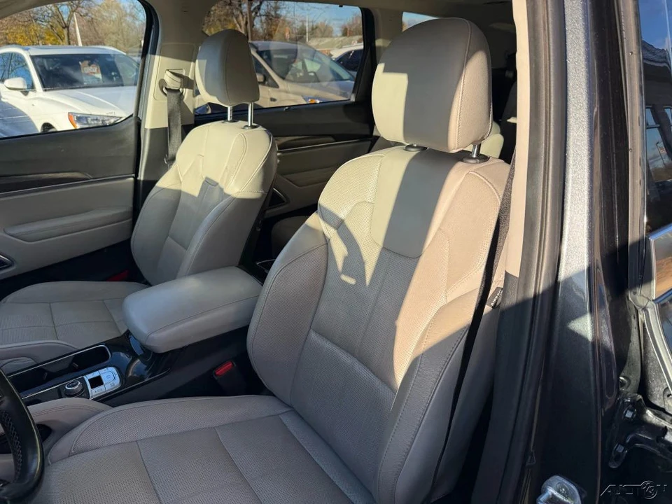 2020 Kia Telluride - Image 17 of 21