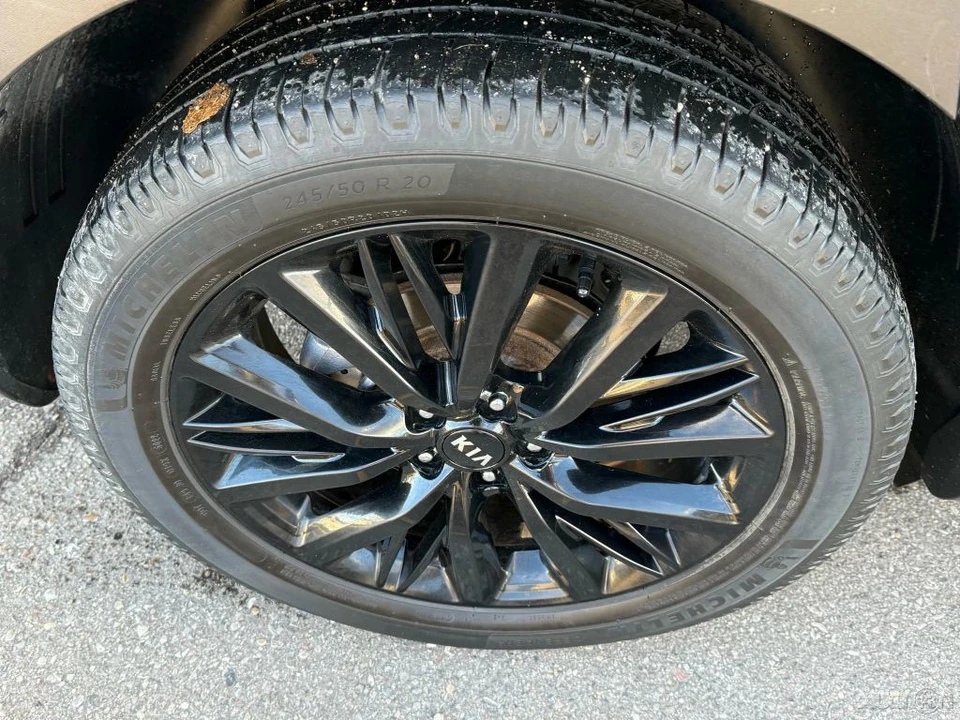 2020 Kia Telluride - Image 11 of 12