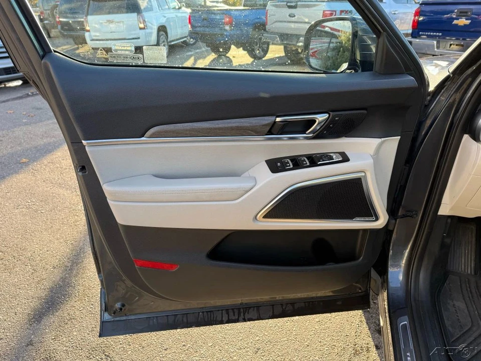 2020 Kia Telluride - Image 20 of 21