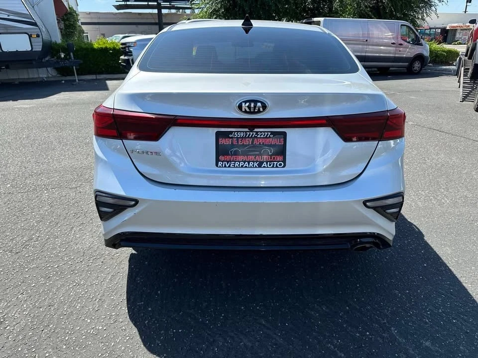 2020 Kia Forte - Image 10 of 20