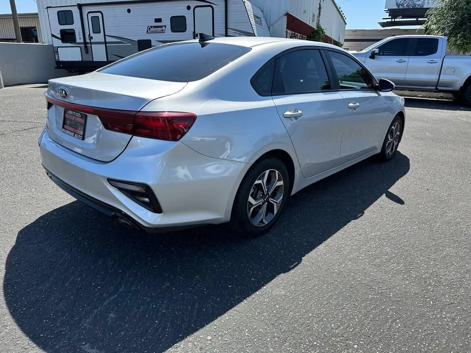 2020 Kia Forte - Image 9 of 20