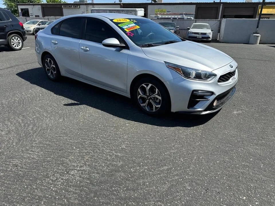 2020 Kia Forte - Image 8 of 20