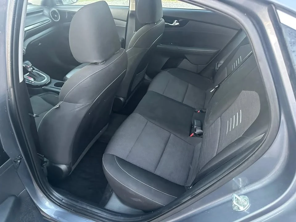 2020 Kia Forte - Image 11 of 16
