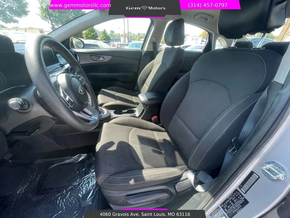 2020 Kia Forte - Image 8 of 17
