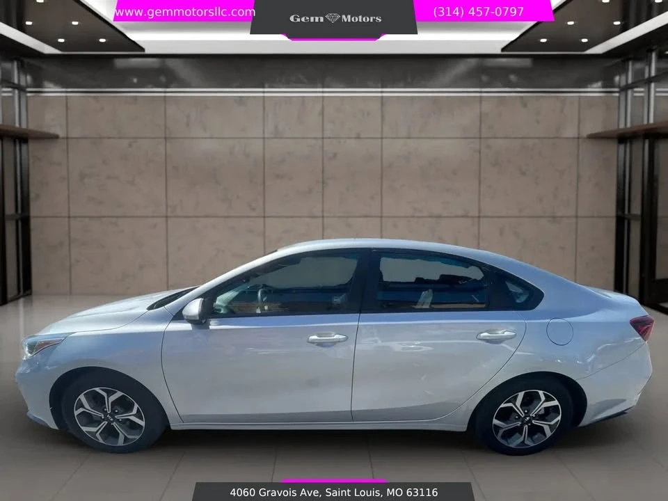 2020 Kia Forte - Image 5 of 17