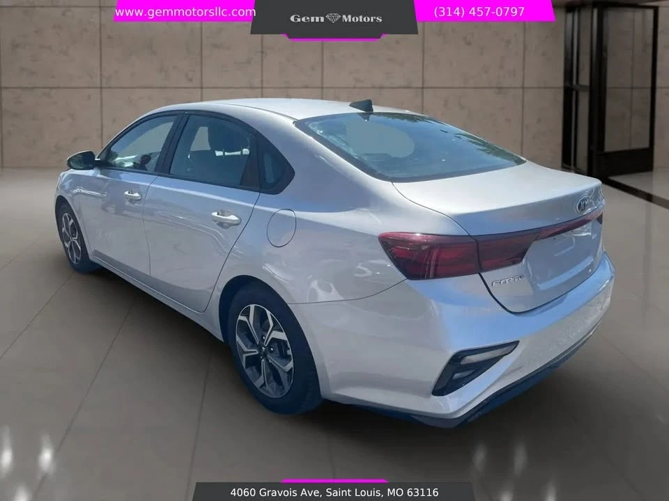 2020 Kia Forte - Image 4 of 17
