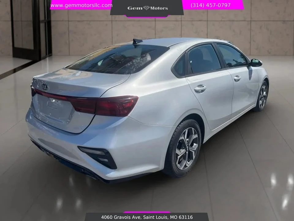 2020 Kia Forte - Image 2 of 17