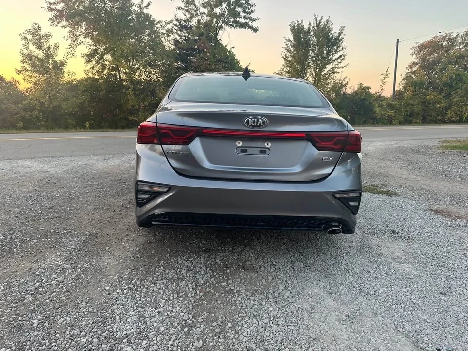 2020 Kia Forte - Image 10 of 16