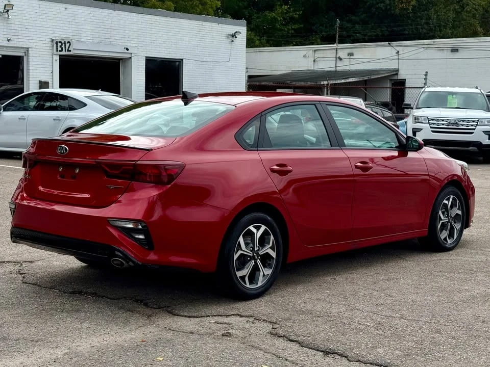 2020 Kia Forte - Image 5 of 16