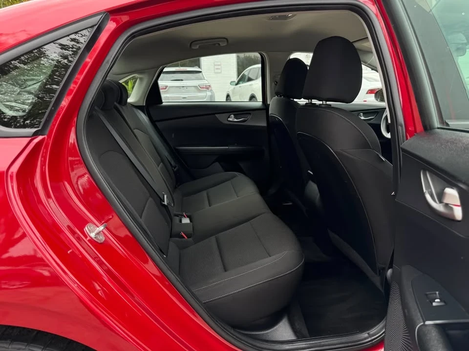 2020 Kia Forte - Image 12 of 16