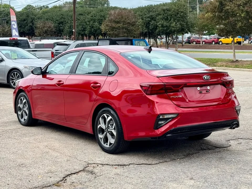 2020 Kia Forte - Image 7 of 16