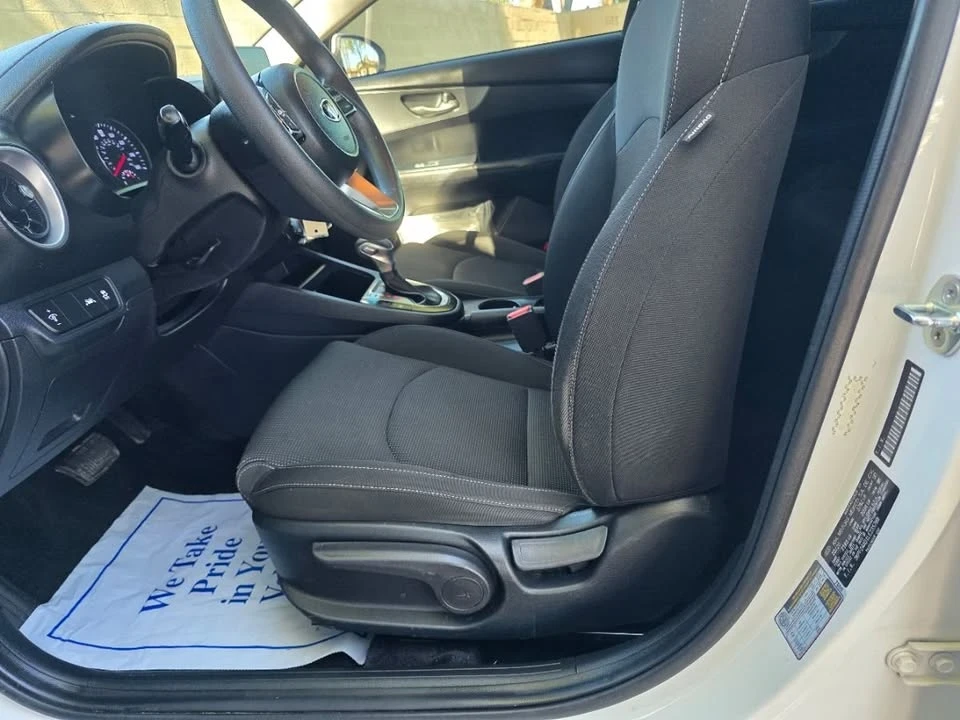 2020 Kia Forte - Image 12 of 20