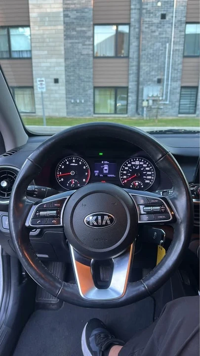 2020 Kia Forte - Image 9 of 10