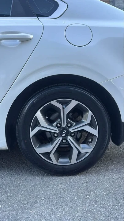 2020 Kia Forte - Image 7 of 10