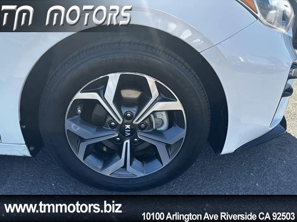 2020 Kia Forte - Image 9 of 18