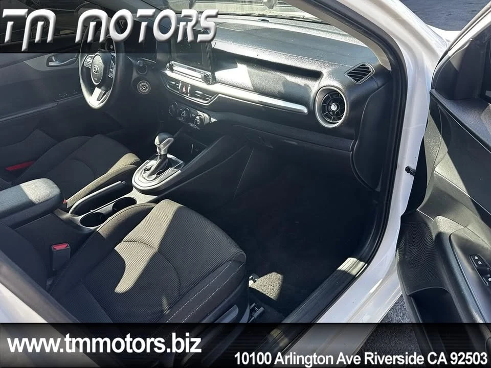 2020 Kia Forte - Image 10 of 18