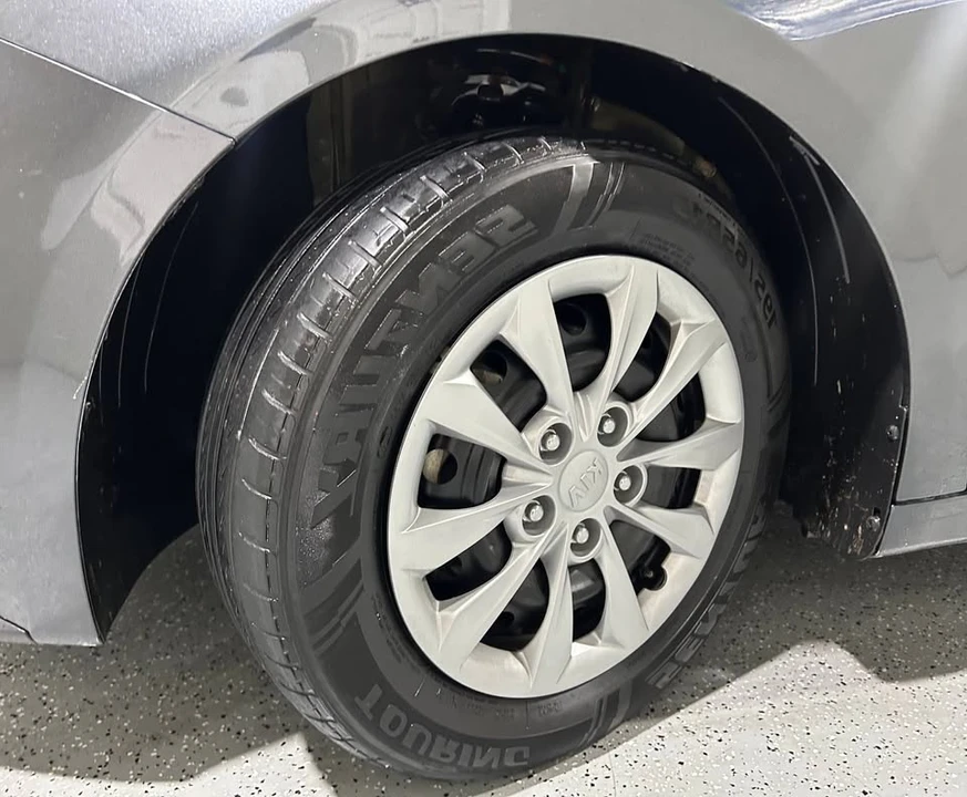 2020 Kia Forte - Image 14 of 15