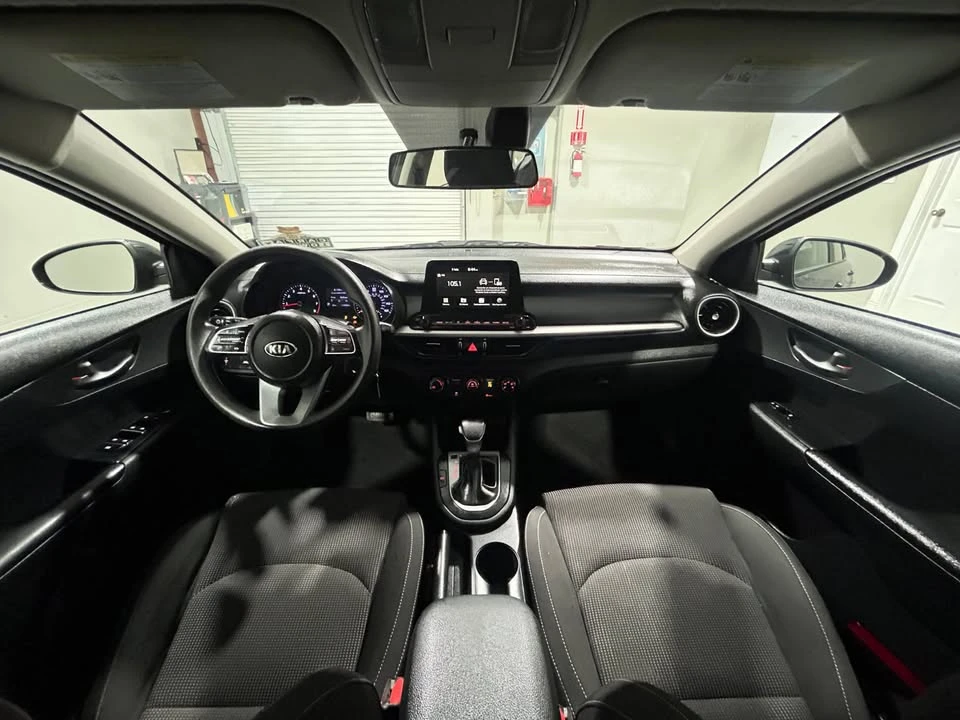2020 Kia Forte - Image 11 of 15