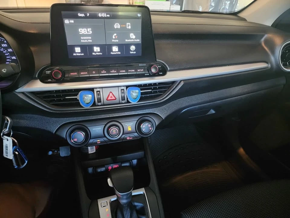 2020 Kia Forte - Image 2 of 14