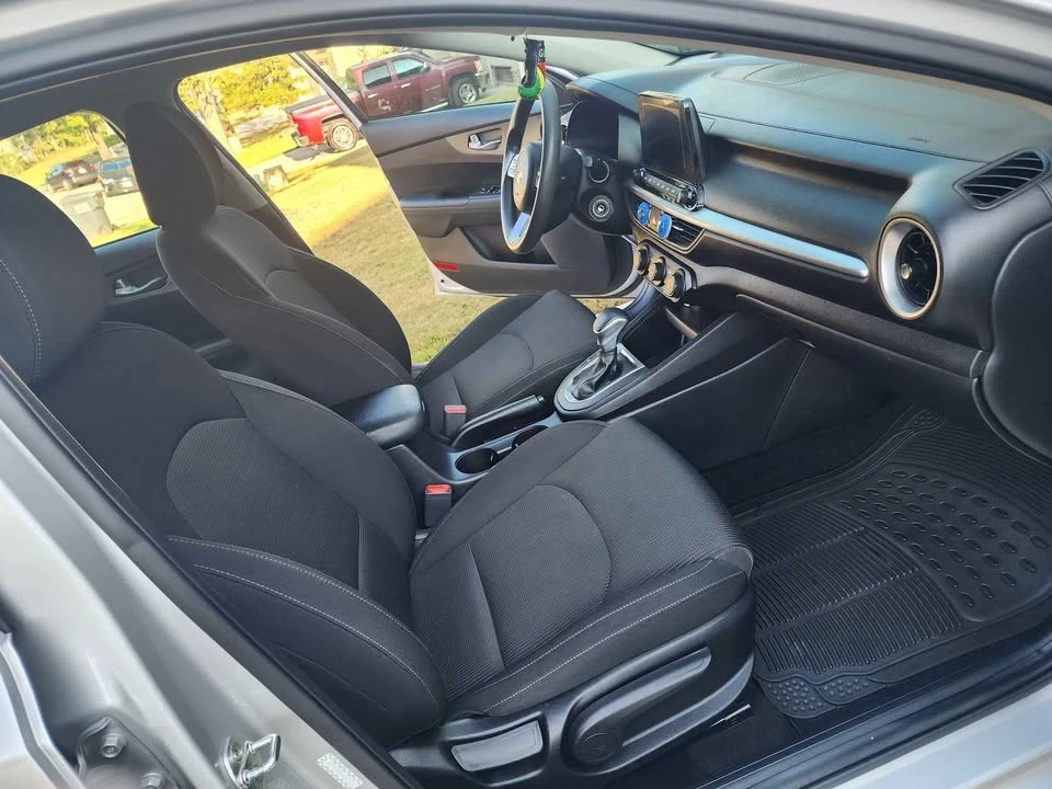 2020 Kia Forte - Image 4 of 14