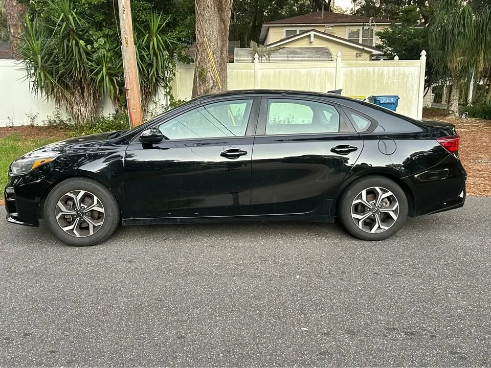 2020 Kia Forte - Image 4 of 12