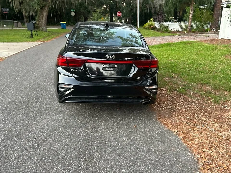 2020 Kia Forte - Image 5 of 12