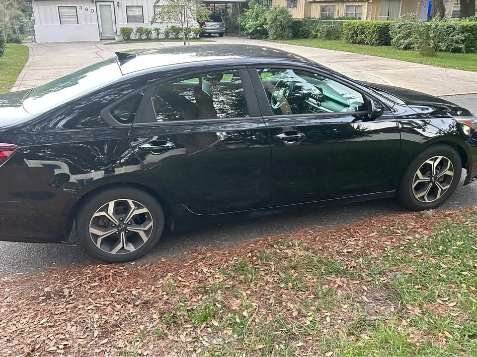 2020 Kia Forte - Image 6 of 12