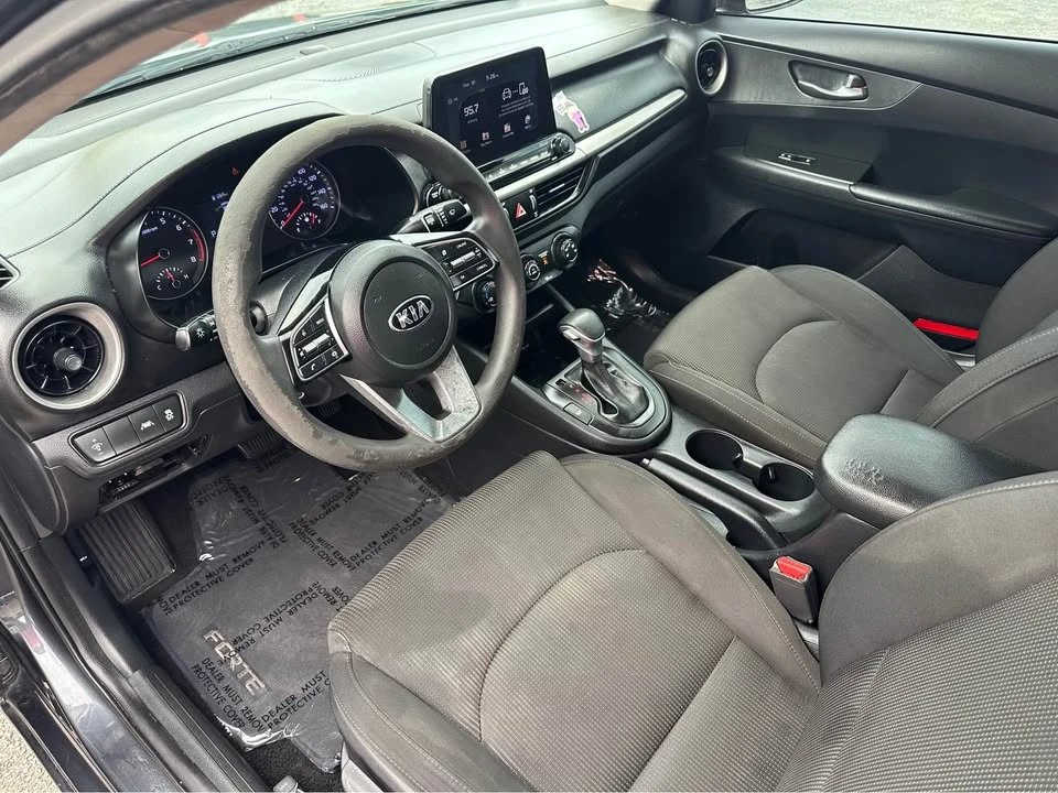 2020 Kia Forte - Image 9 of 20