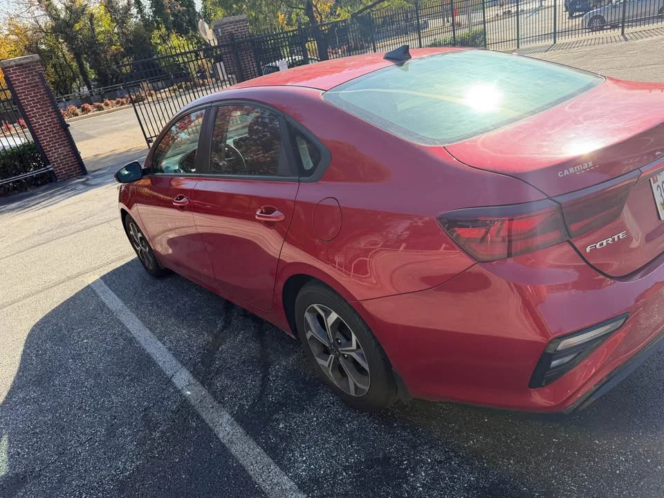 2020 Kia Forte - Image 6 of 8