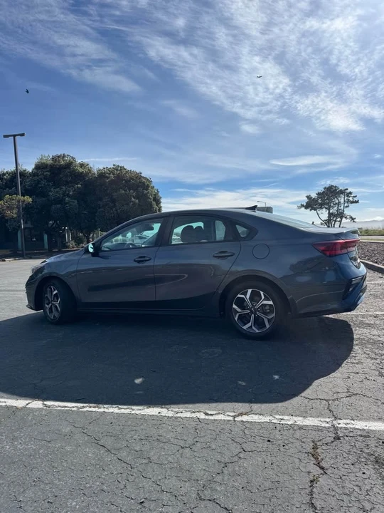 2020 Kia Forte - Image 8 of 16
