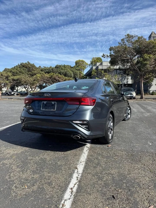 2020 Kia Forte - Image 6 of 16
