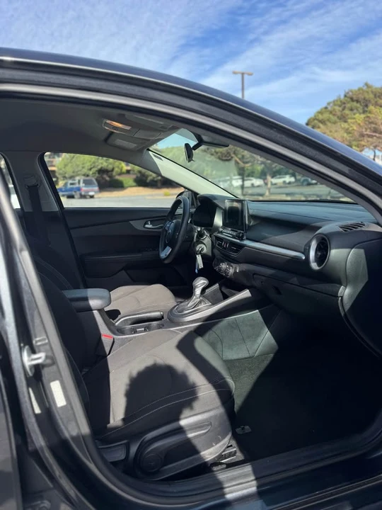 2020 Kia Forte - Image 14 of 16