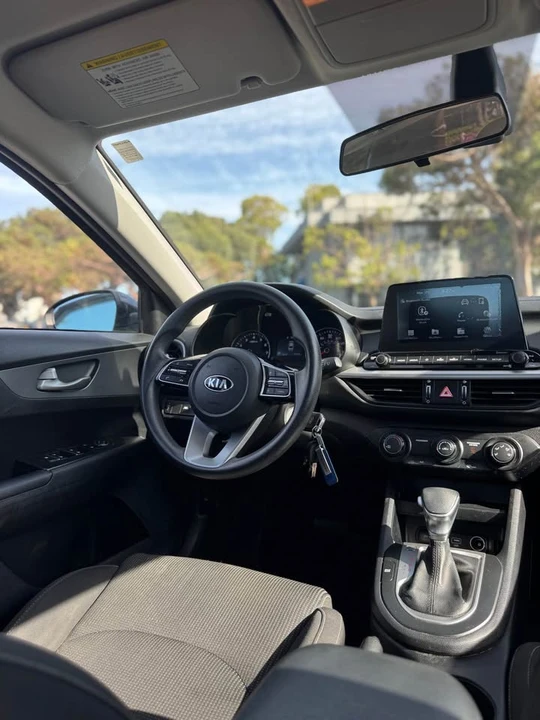 2020 Kia Forte - Image 11 of 16