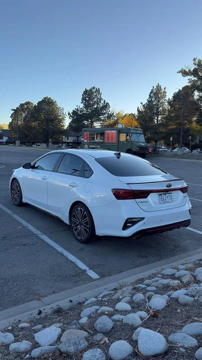 2020 Kia Forte - Image 6 of 13