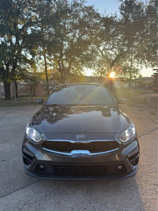2020 Kia Forte - Image 2 of 16