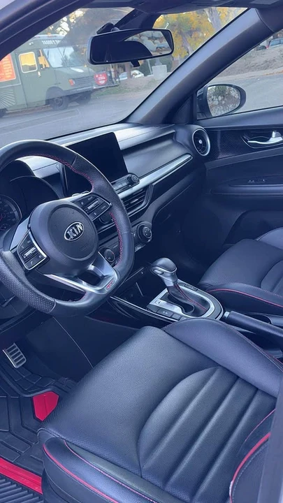 2020 Kia Forte - Image 10 of 13