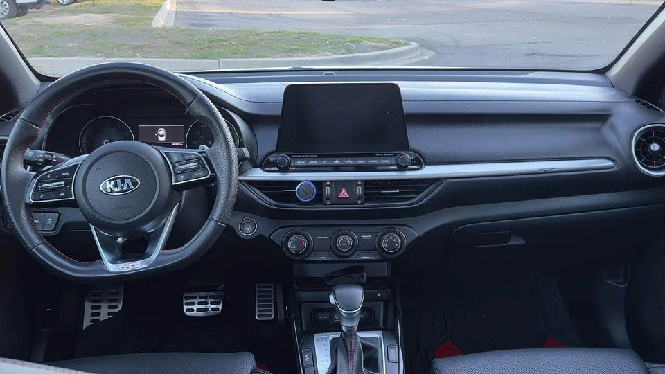 2020 Kia Forte - Image 8 of 13