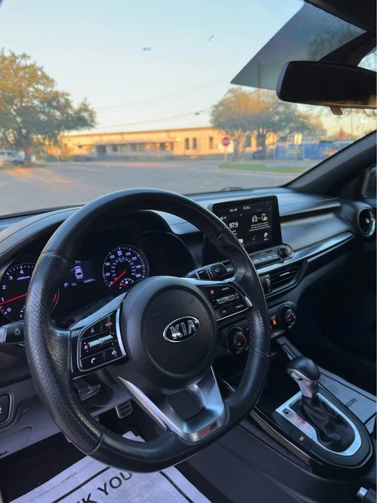 2020 Kia Forte - Image 13 of 16