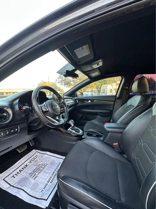2020 Kia Forte - Image 11 of 16