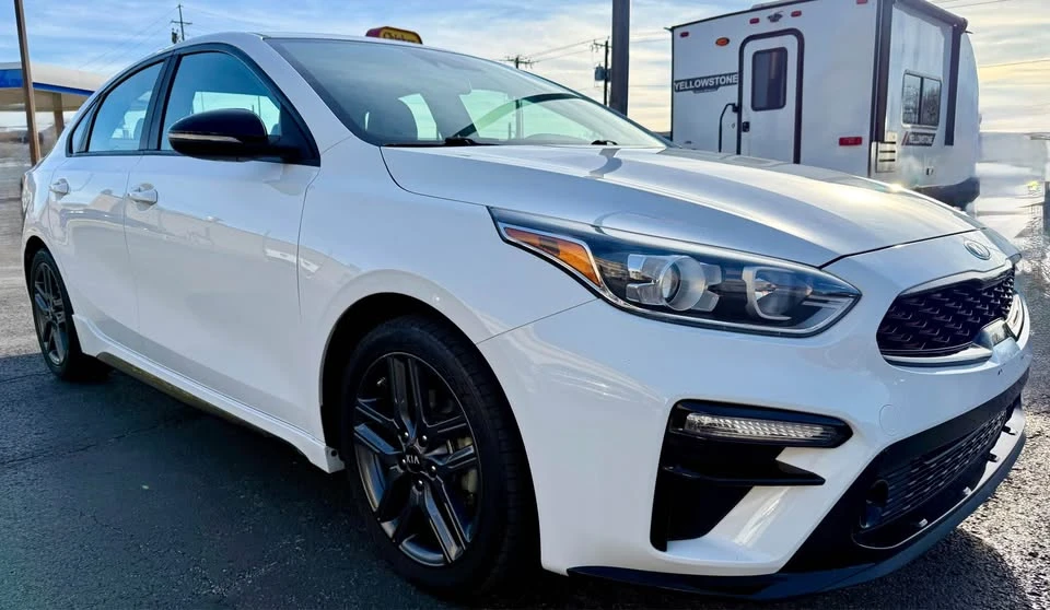 2020 Kia Forte - Image 6 of 16