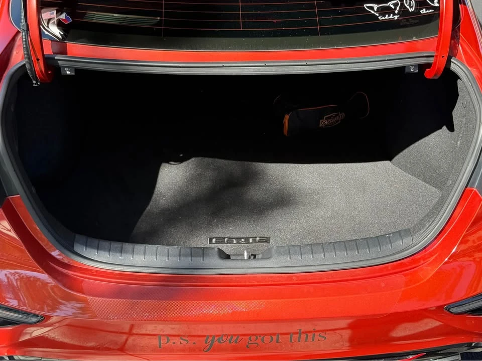 2020 Kia Forte - Image 10 of 15