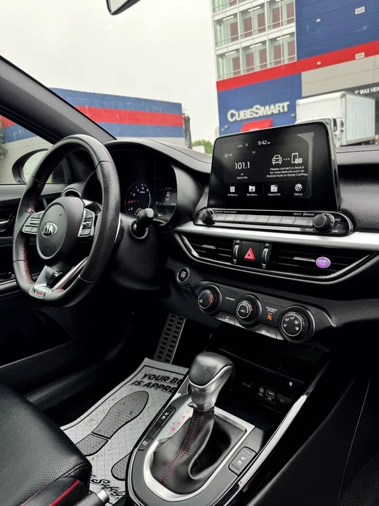 2020 Kia Forte - Image 14 of 20