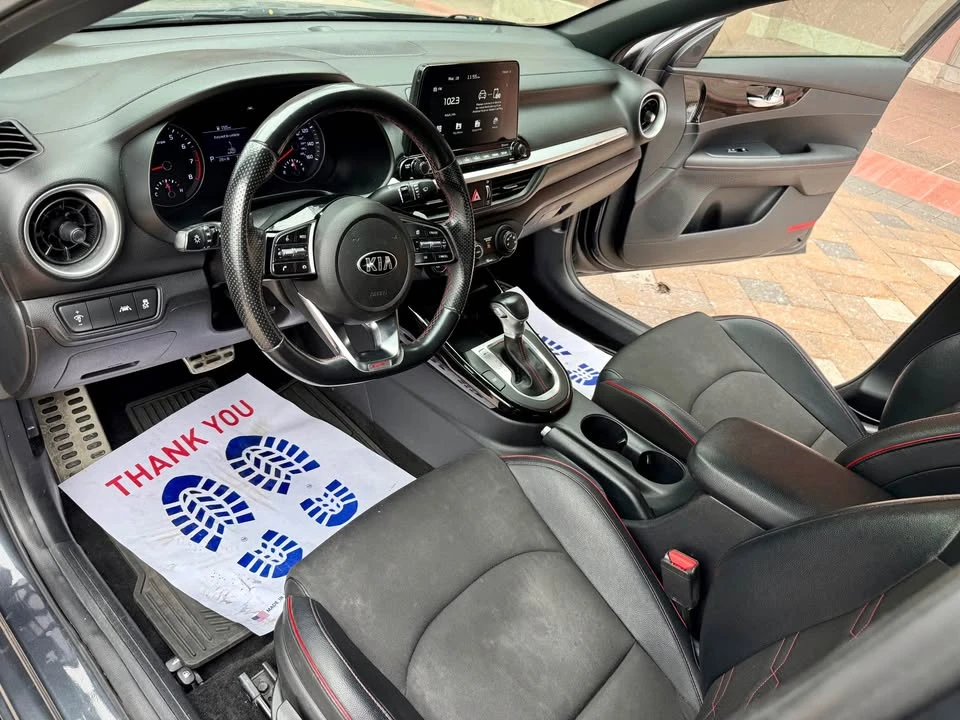 2020 Kia Forte - Image 10 of 19