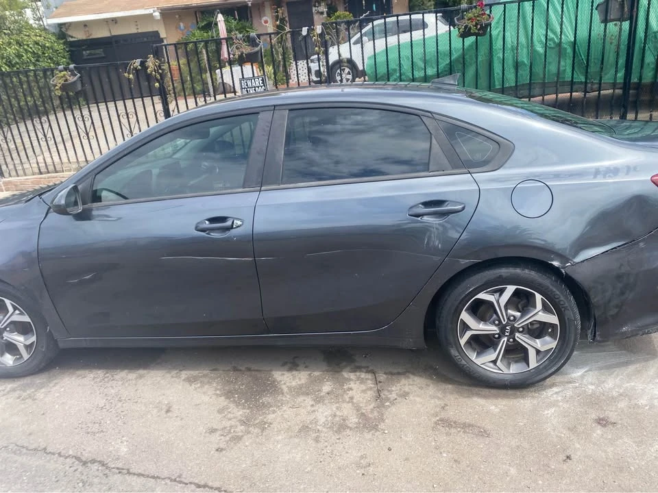 2020 Kia Forte - Image 4 of 10