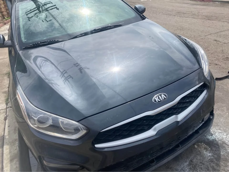 2020 Kia Forte - Image 2 of 10