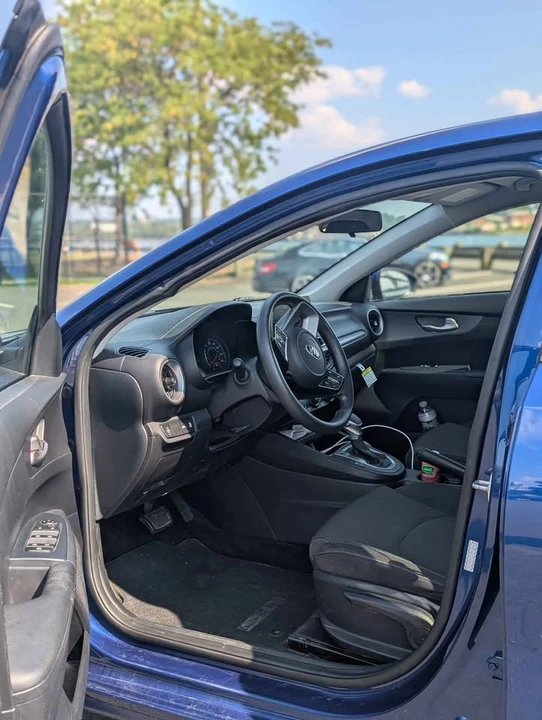 2020 Kia Forte - Image 6 of 8